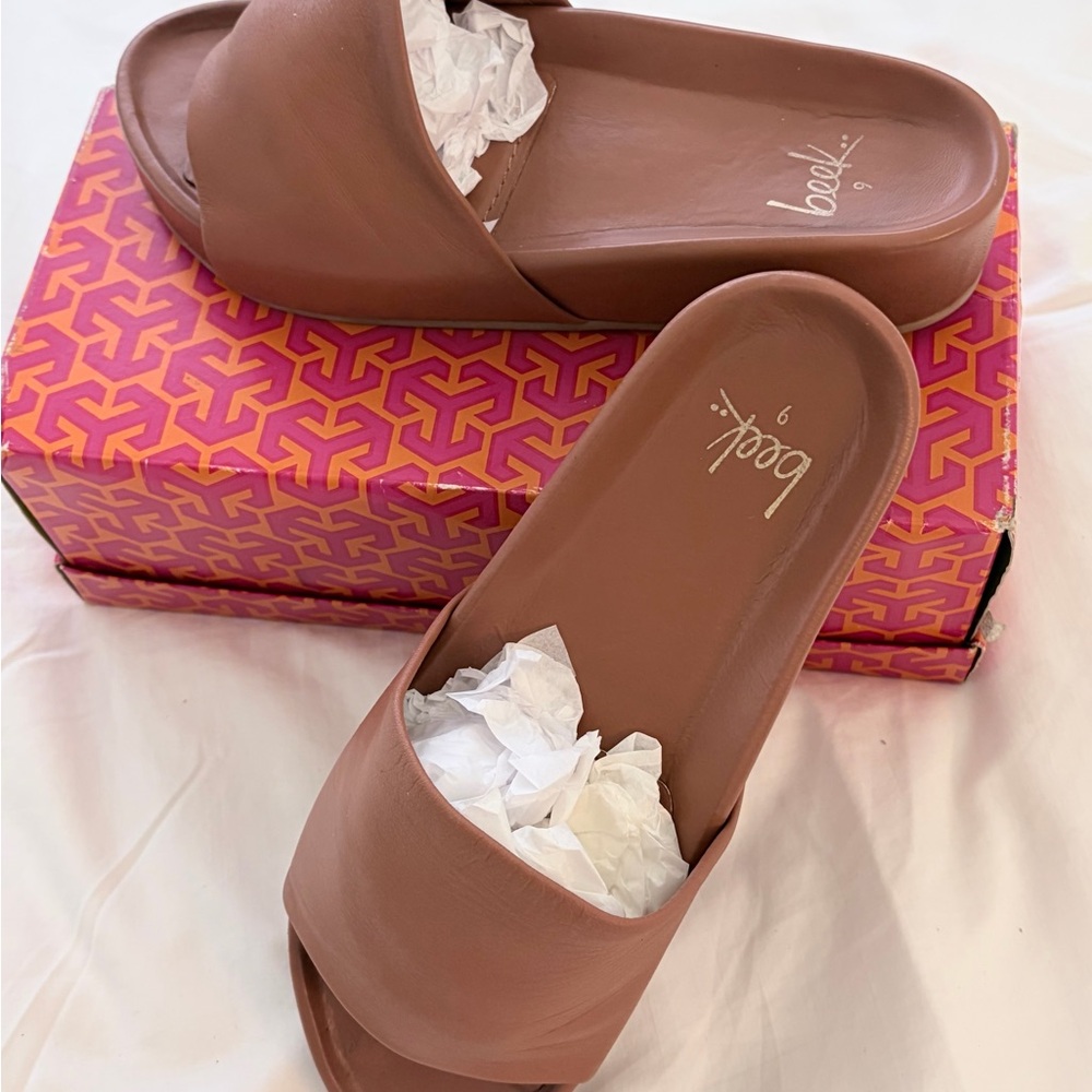 beek Brown leather platform Slide Sandals - Picture 9 of 13